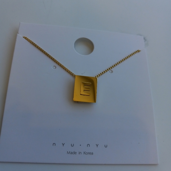 Super High Polished Block Initial (E) Monogram 18k Gold Filled Necklace - Picture 3 of 7